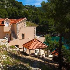 Robinson Medvidna Hvar Apartments