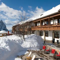 サイザー アルム プラザ（Seiser Alm Plaza）