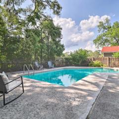 Jacksonville Retreat with Pool and Yard - 3 Mi to Zoo!