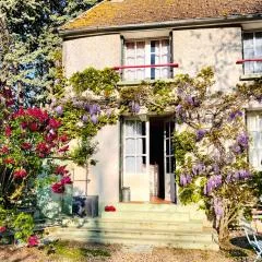 Maison charmante à La Croix-sur-Ourcq avec jardin clôturé