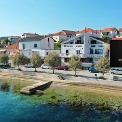 Sea Pearl 1-Ambience