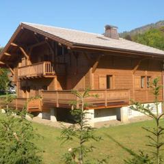Chalet spacieux 12 pers, animaux admis, parking, Wi-Fi - FR-1-629-1