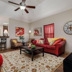 Summer Deal! Cozy Home near Fort Worth Stockyards, Globe Life, AT&T