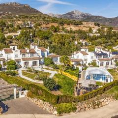 Cozy Apartment In Alcaucín With Wifi