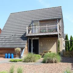 Nice Home In Grou With Kitchen