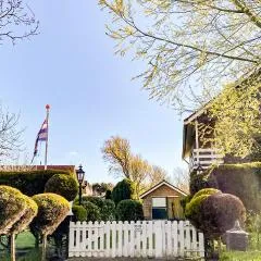 Beautiful Apartment In Zoutelande With Kitchen