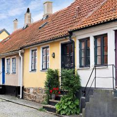 Stunning Home In Simrishamn With 2 Bedrooms And Wifi
