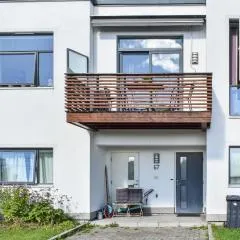 2 Bedroom Stunning Apartment In Kristiansand