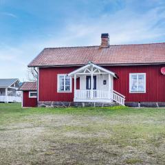 Awesome Home In Fgelfors With 3 Bedrooms