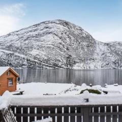 Awesome Home In Eikefjord With 3 Bedrooms And Wifi