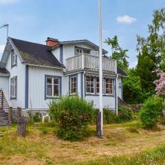 Amazing Home In Ronneby With 3 Bedrooms