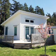 Nice Home In Gotlands Tofta With Kitchen