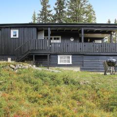 Nice Home In Sjusjen With 3 Bedrooms And Wifi