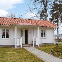 Nice Home In Vxj With 2 Bedrooms And Wifi