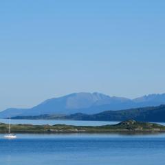 Tighnabruaich Duplex Apartment - Sea Views