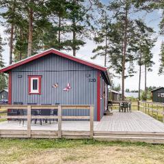Beautiful Home In Lttorp With 3 Bedrooms And Wifi