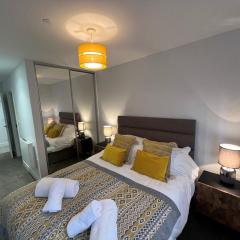 2 Putsborough - Luxury Apartment at Byron Woolacombe, only 4 minute walk to Woolacombe Beach!