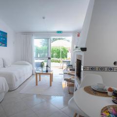 Algarve breeze studio in a subtropical garden