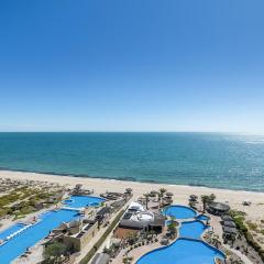 Luna Blanca Penthouse by Kivoya