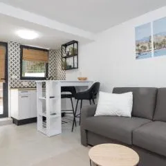 STUDIO TINA in centar with parking