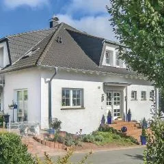 Beautiful Apartment In Lissendorf