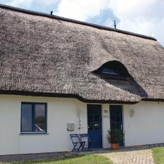 2 Bedroom Nice Apartment In Börgerende