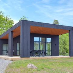 Stunning Home In Holmsj With 3 Bedrooms, Sauna And Wifi