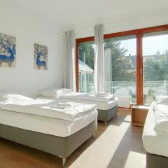 Tolstov Apartments - City Apartments with 2 , 3 and 6 Rooms - 15 Min to Messe DUS and Old Town DUS