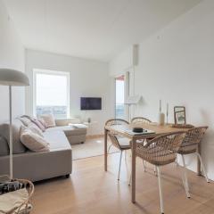 New Danish Design flat - 10 minutes to city centre