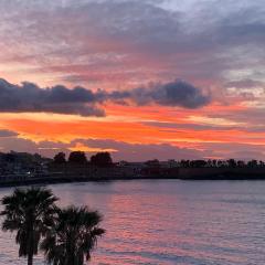 zonapartments A sea view-city center