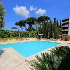 Luxury Aurelia Apartment with Swimming Pool