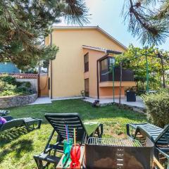 Amazing Apartment In Labin With Wifi