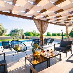 Villa Gode -secluded house with heated pool near the beach