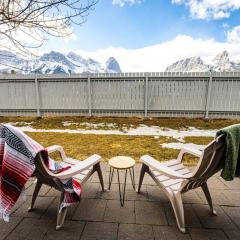 The Norquay, Pet-Friendly 2 Bed with Mtn View