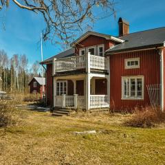 Gorgeous Home In Stllet With House A Panoramic View