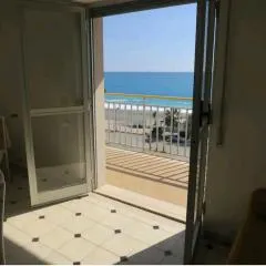 Appartamento con vista sul mare