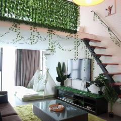 Jungle Loft for 6-7pax near IKEA, Kidzania and 1U