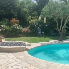 Studio Oustaou accès piscine