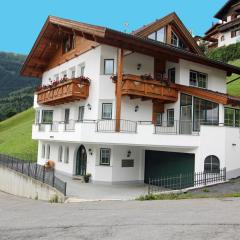 Modern Apartment in Hochgallmigg with Balcony