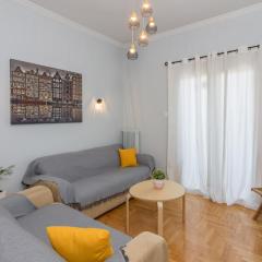 Kerameikos Metro Apartment for 4