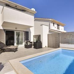 500 Meter zum Strand mit Privatpool, Meerblick, Klima, WLAN