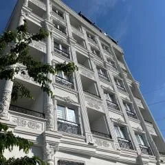 White House Apart