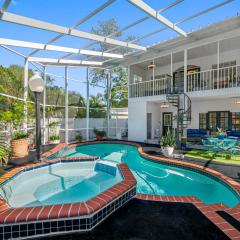 Ideal for Groups! Sleeps 14, Pool, Spa Near Downtown