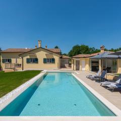 Holiday House Mateo with Private Pool