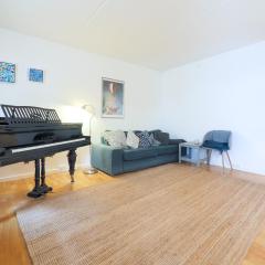Spacious apartment on the Christianshavn canals