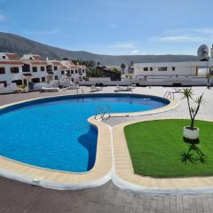 Sea view Apartment, Los Cristianos ,pool WIFI