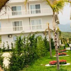 R&I Sea and Mountain View Apartments Radhimë