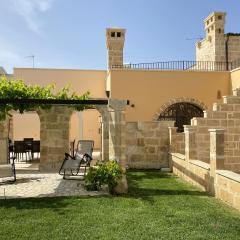 3 bedrooms house with enclosed garden and wifi at Surano 7 km away from the beach