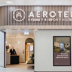 Aerotel Sydney - Inside International Terminal Airport