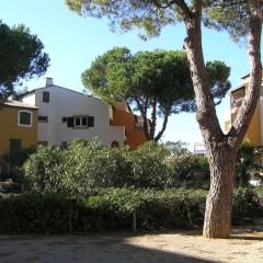 Studio cabine climatisé rez de jardin plage 150m Boucanet